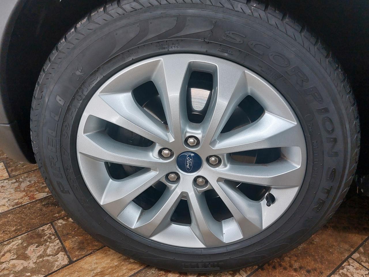 Ford Kuga Kuga+ 2.0 TDCi 136 CV 4WD soli 113000 km