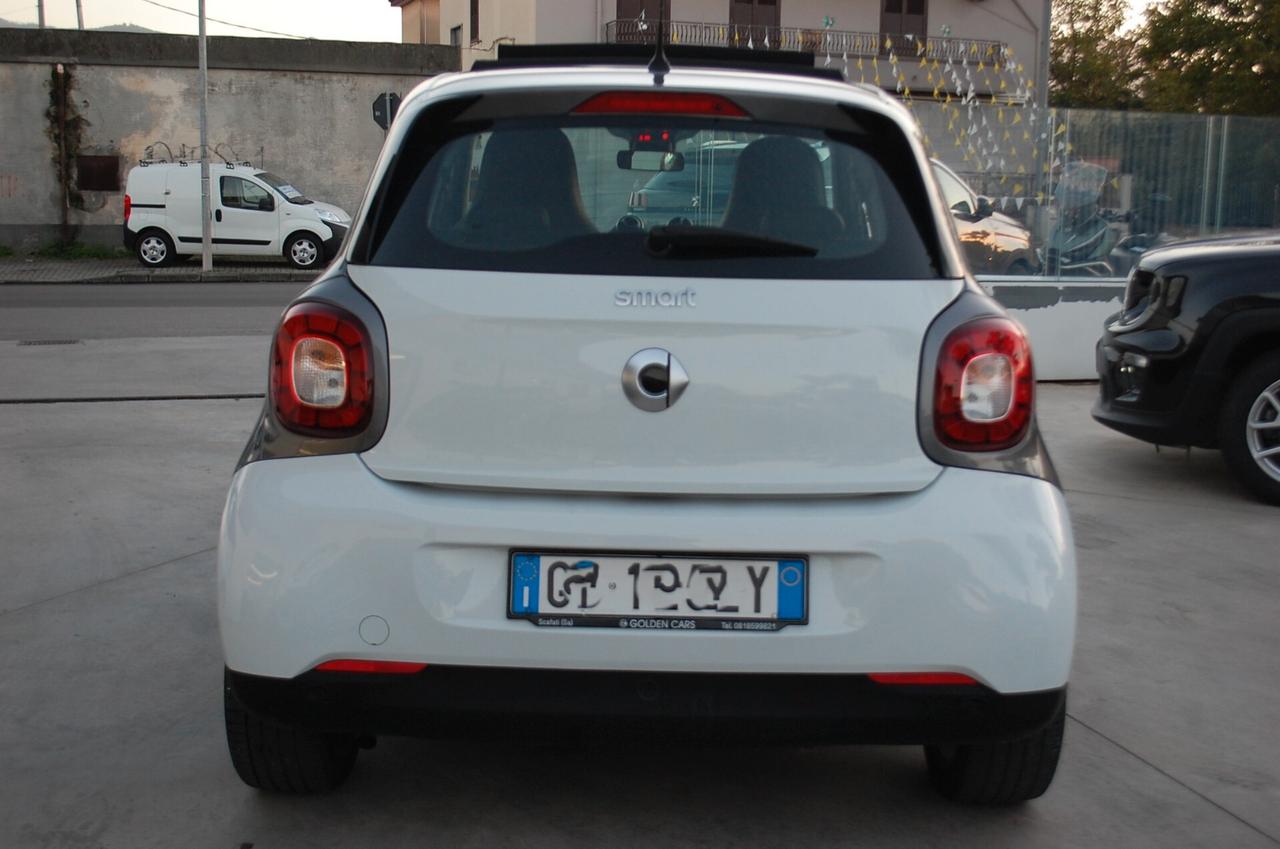 Smart forFour 1.0 Prime 71CV twinamic Cabrio Uff Italy Lega Navi
