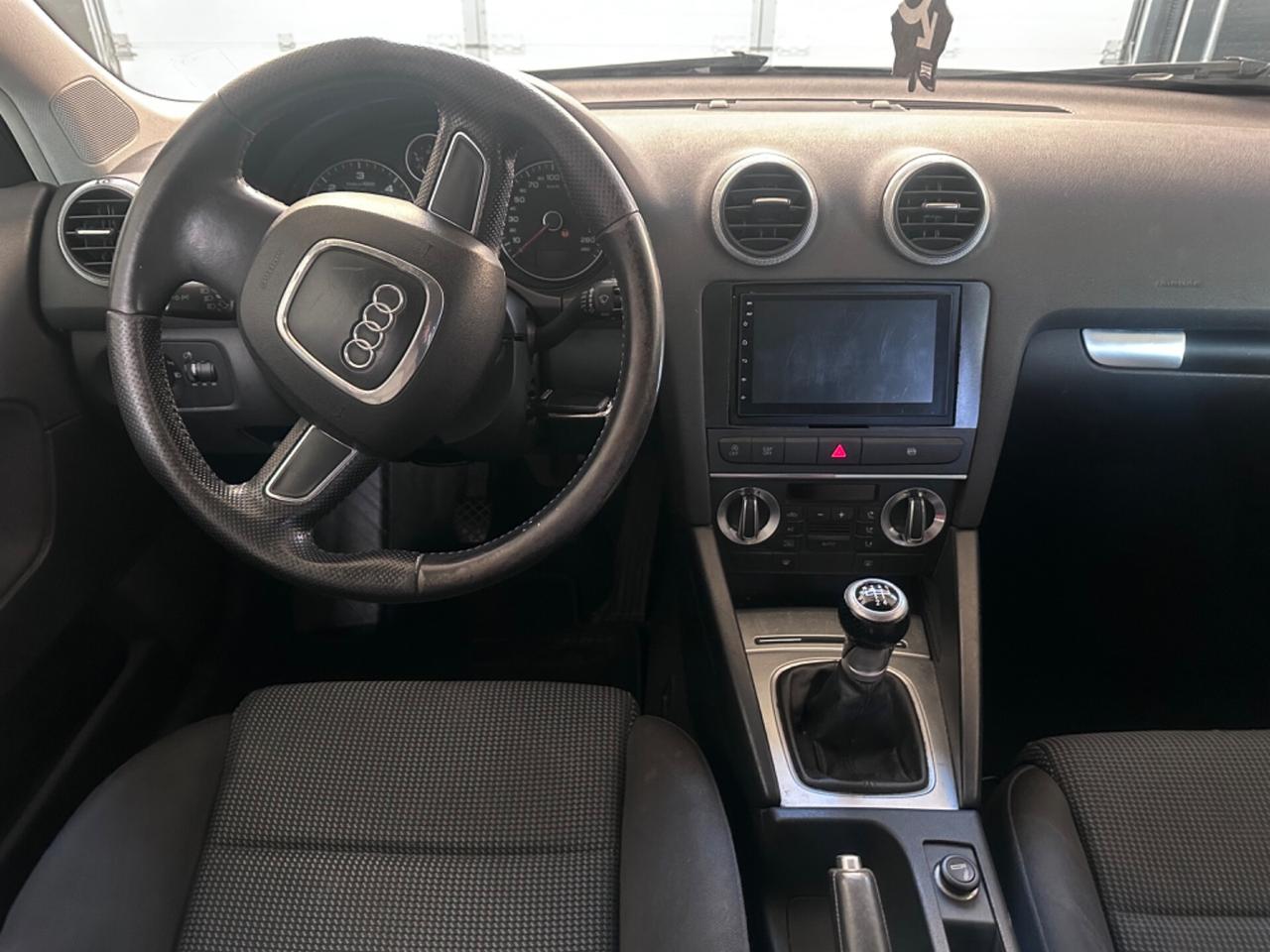 Audi A3 SPB 1.6 TDI 105 CV CR Attraction