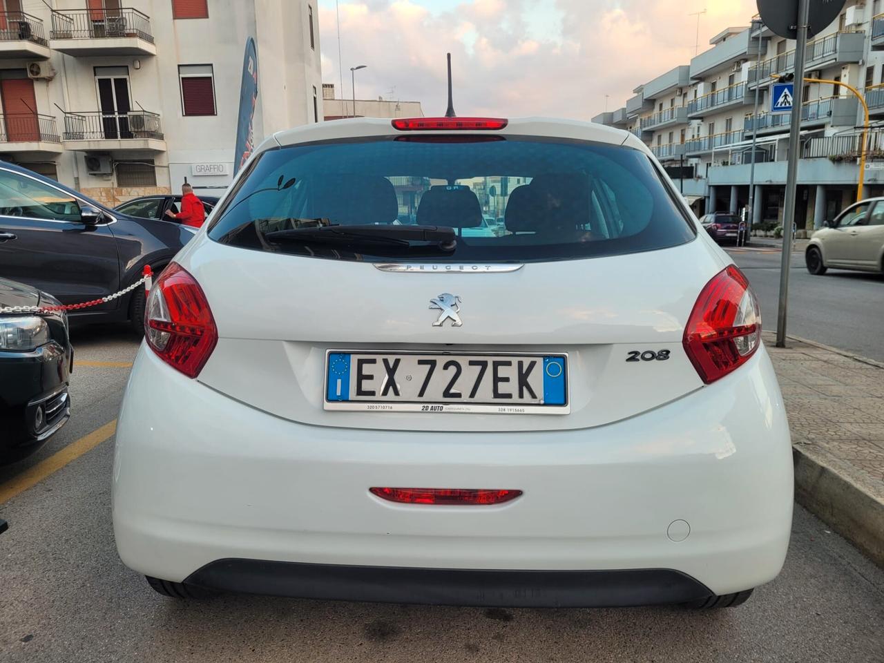 Peugeot 208 Active * 1.4 HDi * 68 CV * Perfetta * Garantita 12 Mesi