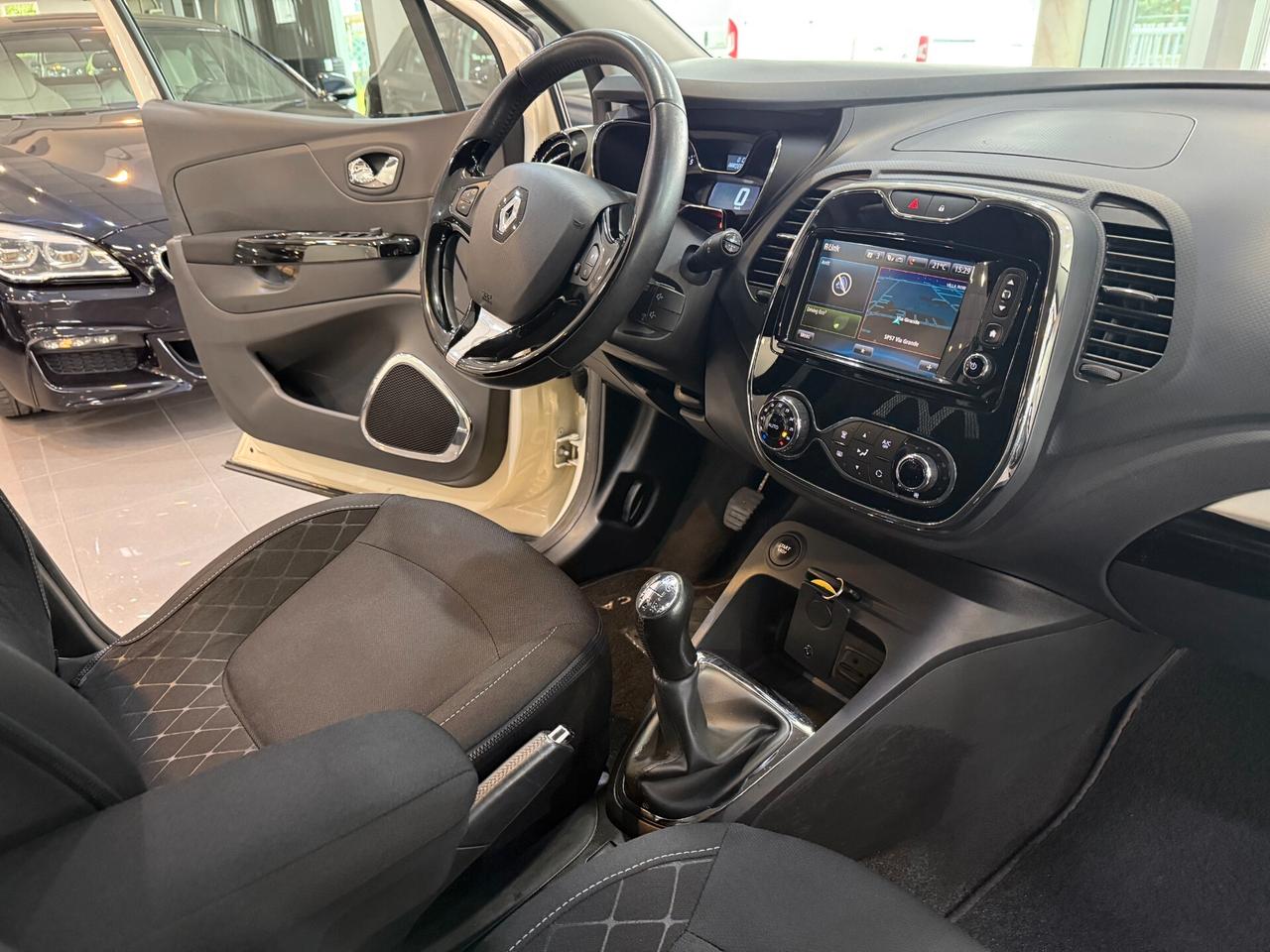 Renault Captur Benzina 90 CV Neopatentati