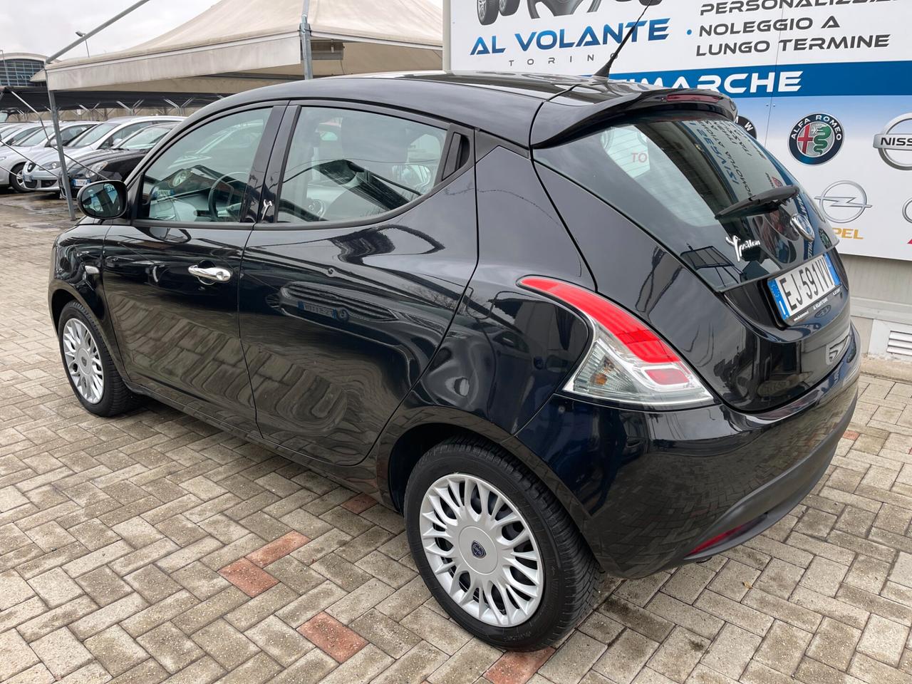 Lancia Ypsilon 1.2 69 CV 5 porte S&S Platinum