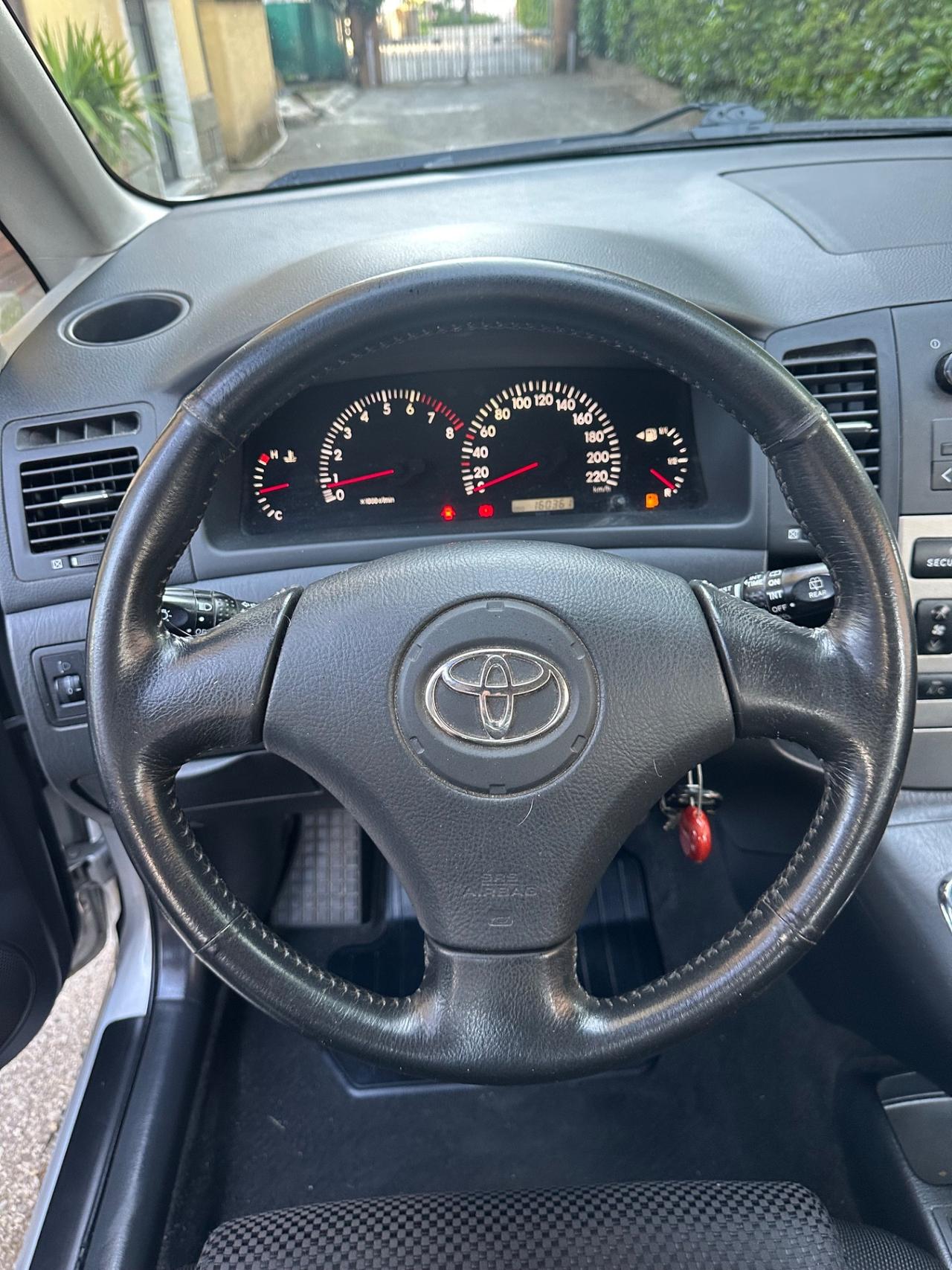 Toyota Corolla Verso 1.6 16V