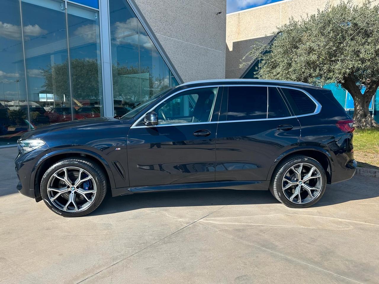 Bmw X5 xDrive30d xLine possibilità noleggio no scoring