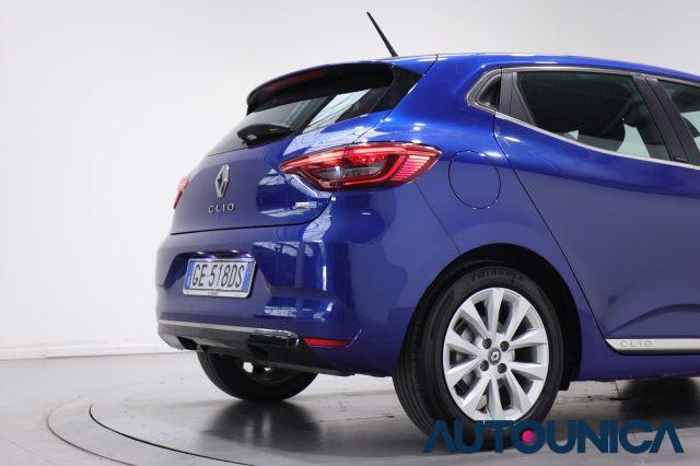 RENAULT Clio FULL HYBRID E-TECH 140 CV AUTOMATICA