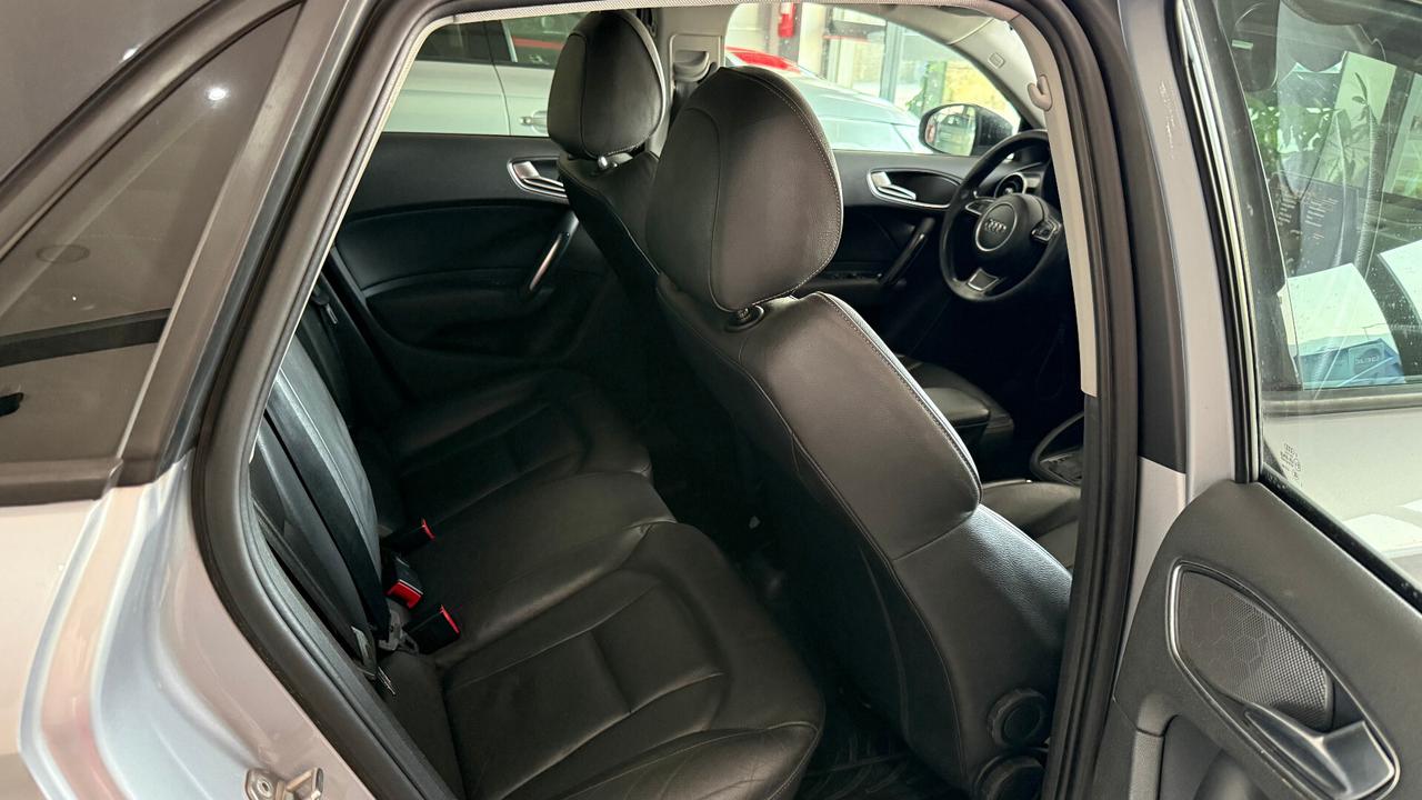 AUDI A1 1.4 TDI S TRONIC TETTO APRIBILE