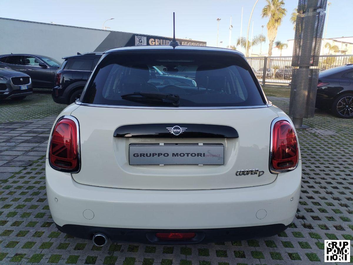 MINI - Mini - 1.5 Cooper D Business 5 porte