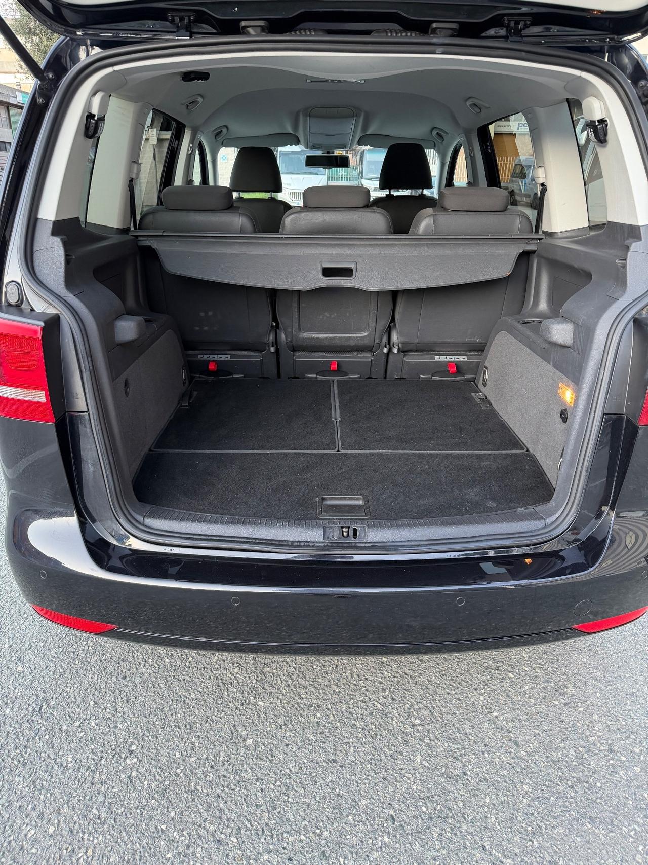Volkswagen Touran 1.2 TSI BENZINA - 7 POSTI NEOPATENTATI