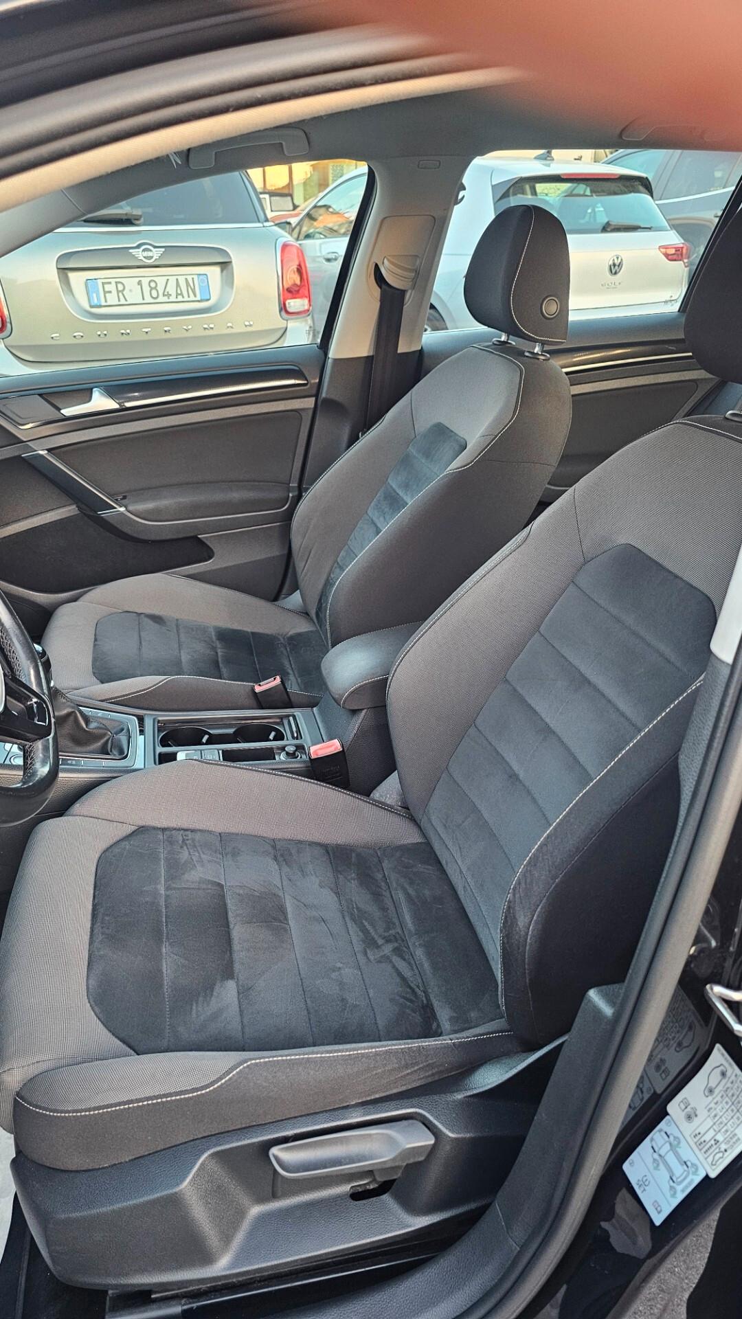 Volkswagen Golf Variant 1.6 TDI 110 CV Executive BlueMotion Technology