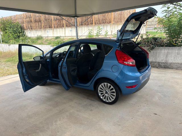 FORD Fiesta 1.2 82 CV 5 porte Titanium OK NEOPATENTATI