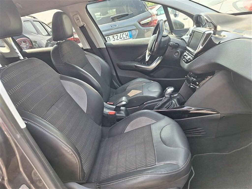 Peugeot 2008 1.2 PureTech Allure