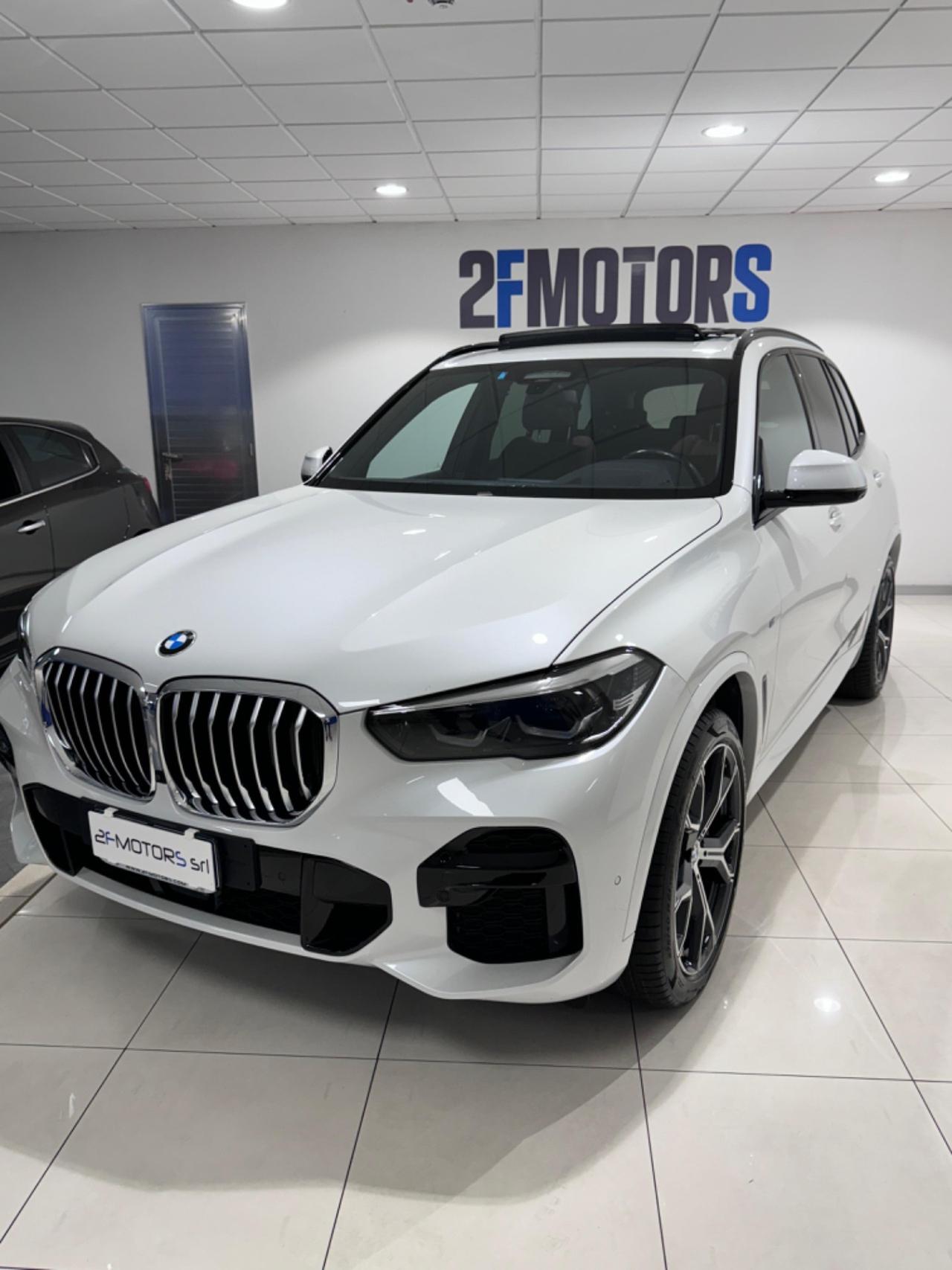 BMW X5 xdrive40d mhev 48V Msport auto