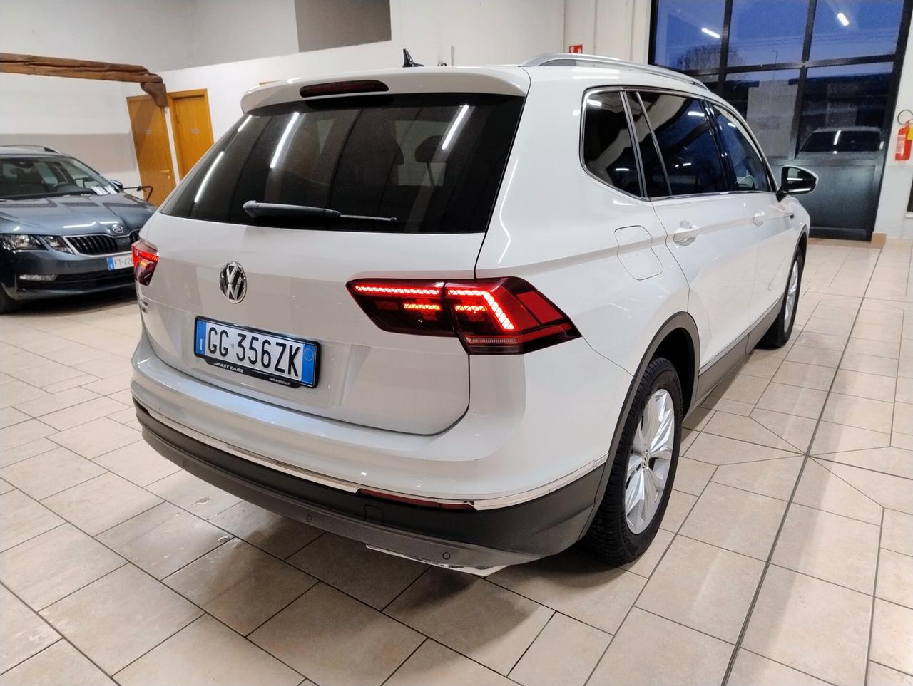 VOLKSWAGEN Tiguan Allspace 2.0TDI DSG Advanced - 2021