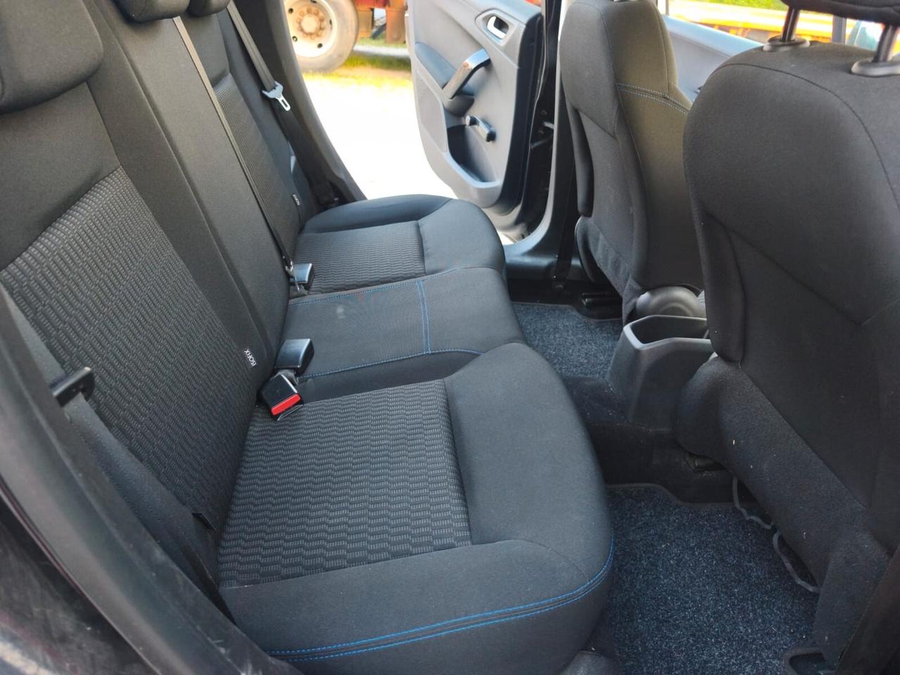 Peugeot 208 2019----1.2 Benzina Neopatentati