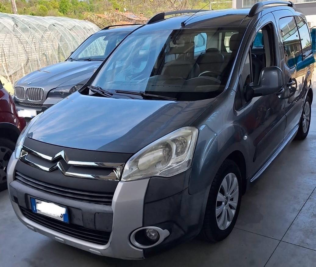 Citroen Berlingo 1.6 HDi 110CV XTR Theatre adatta a neopatentati
