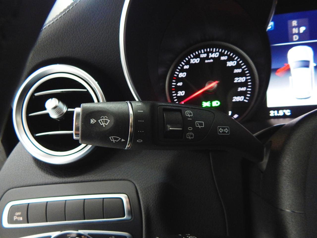 Mercedes-Benz GLC 220 d Premium AMG 4matic Aut. TETTO-NAVI-PELLE-PARK-LED