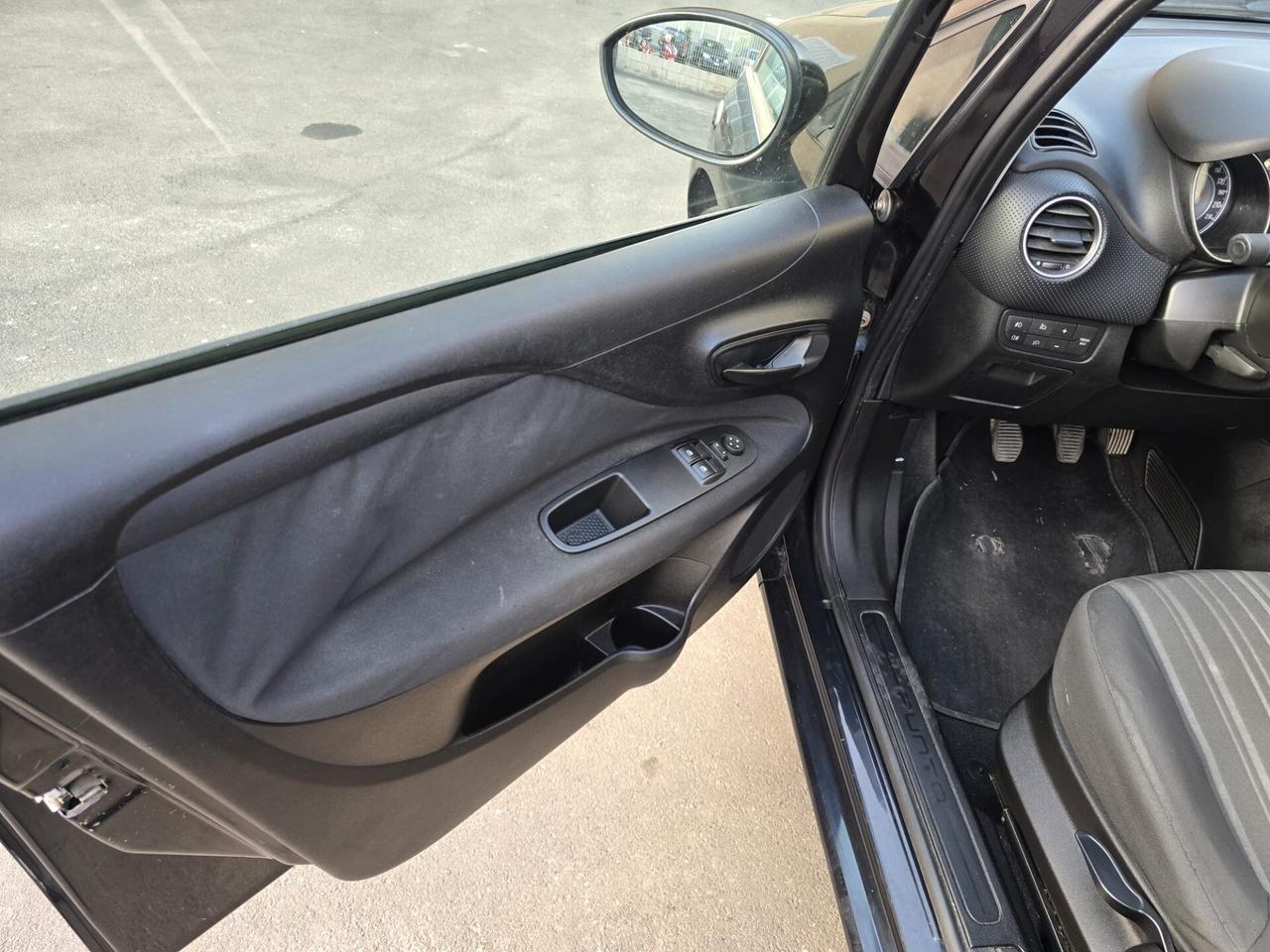 Fiat Punto 1.2 8V 5 porte dynamyc neopatentati
