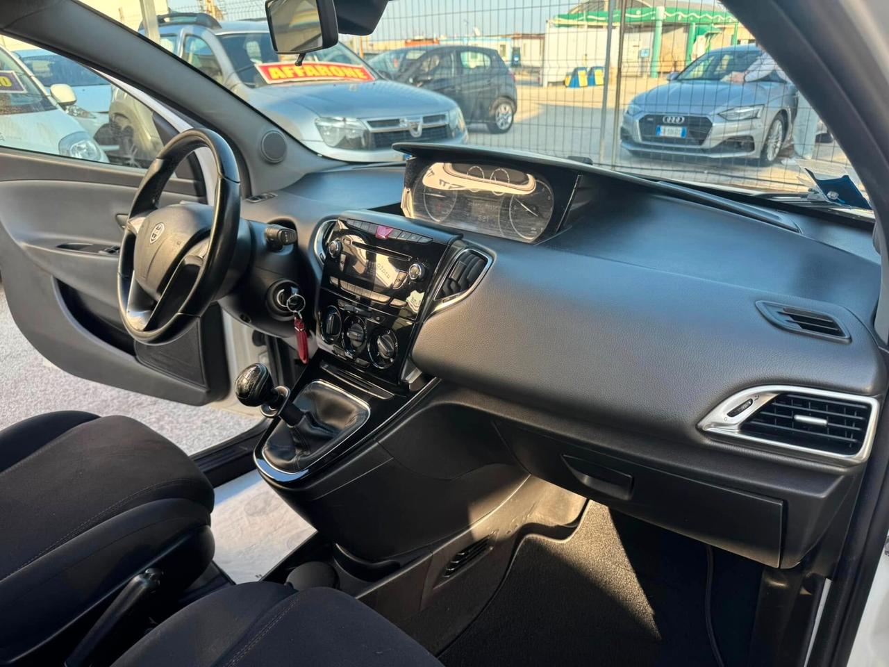 LANCIA YPSILON 1.2 BENZINA/GPL 69CV UNICO PROPRIETARIO