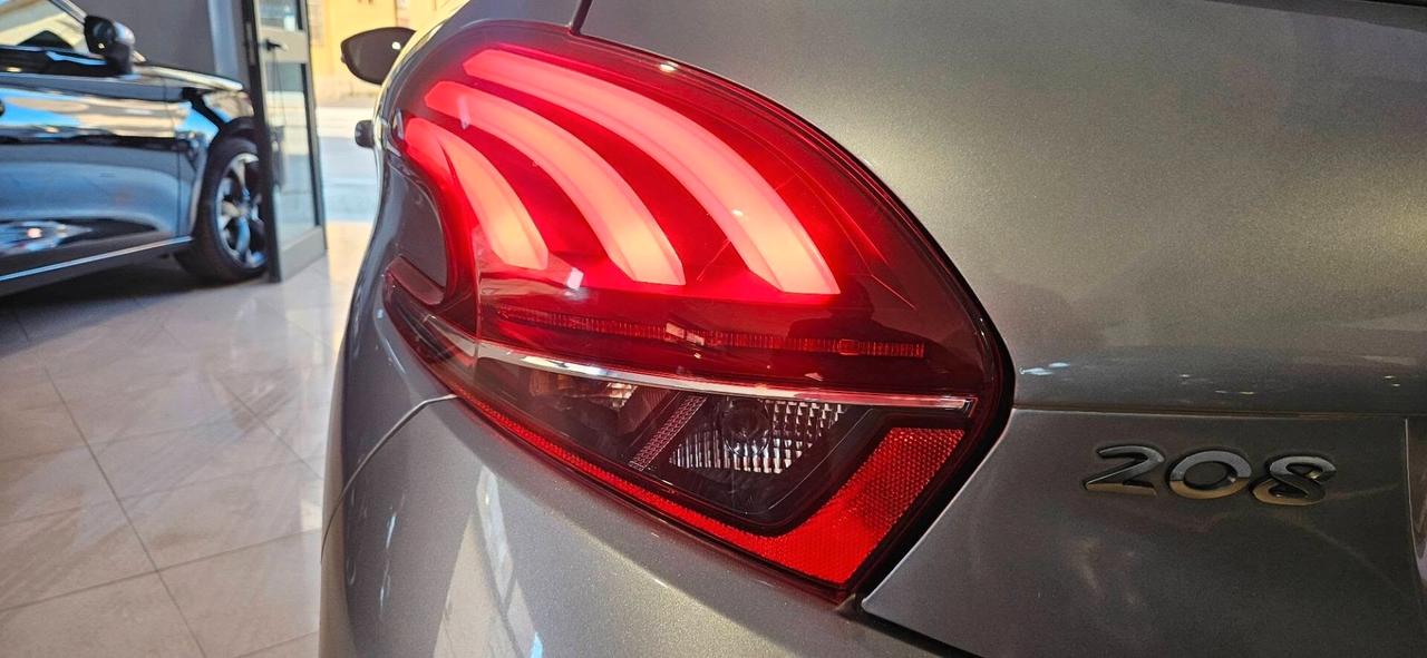 Peugeot 208 PureTech 82cv 5 porte Allure-Navi- Chromo-4 Vetri elett.-Sensori parch