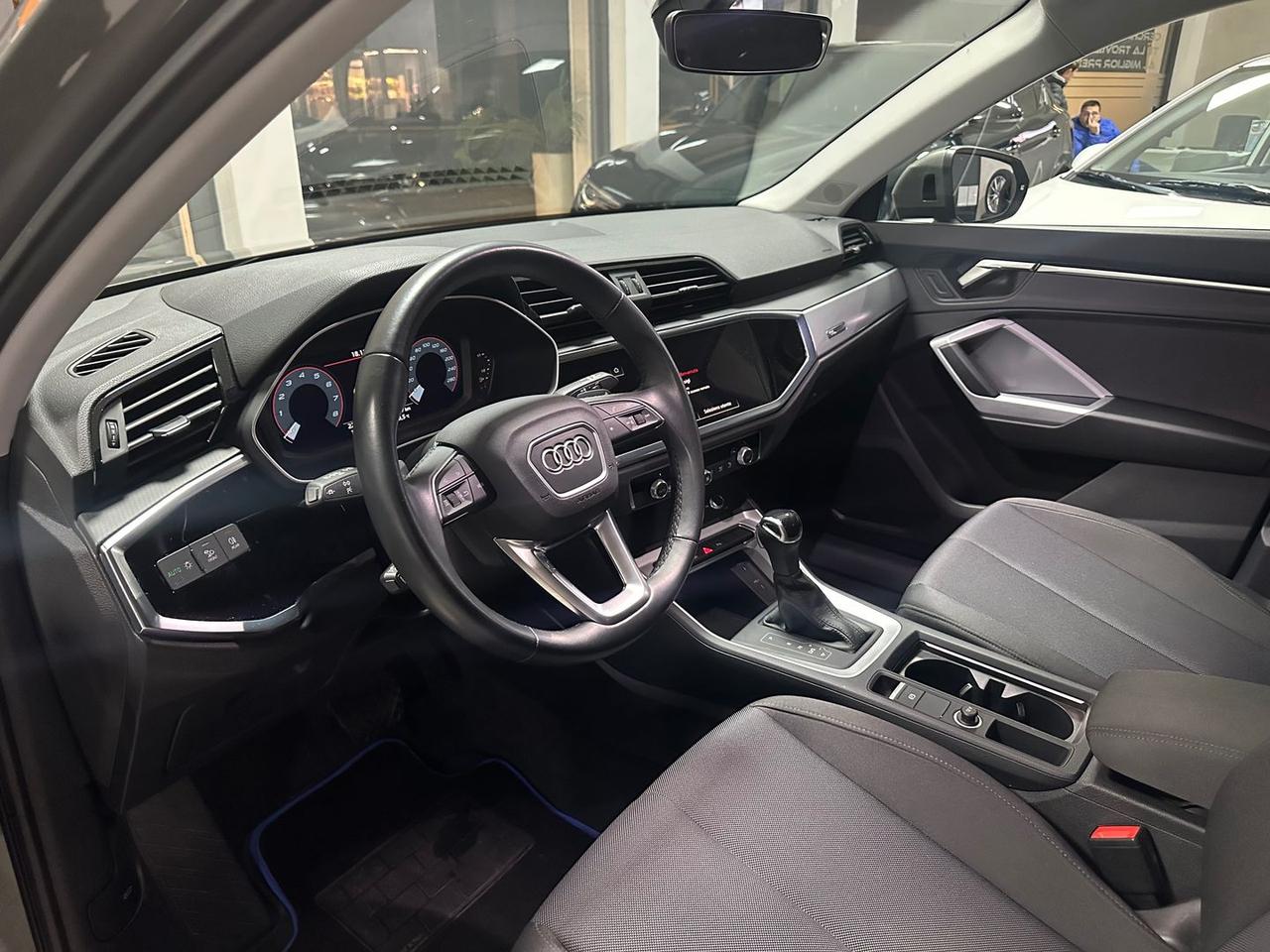 Audi Q3 Business Advanced 1.5 35 TFSI #7964