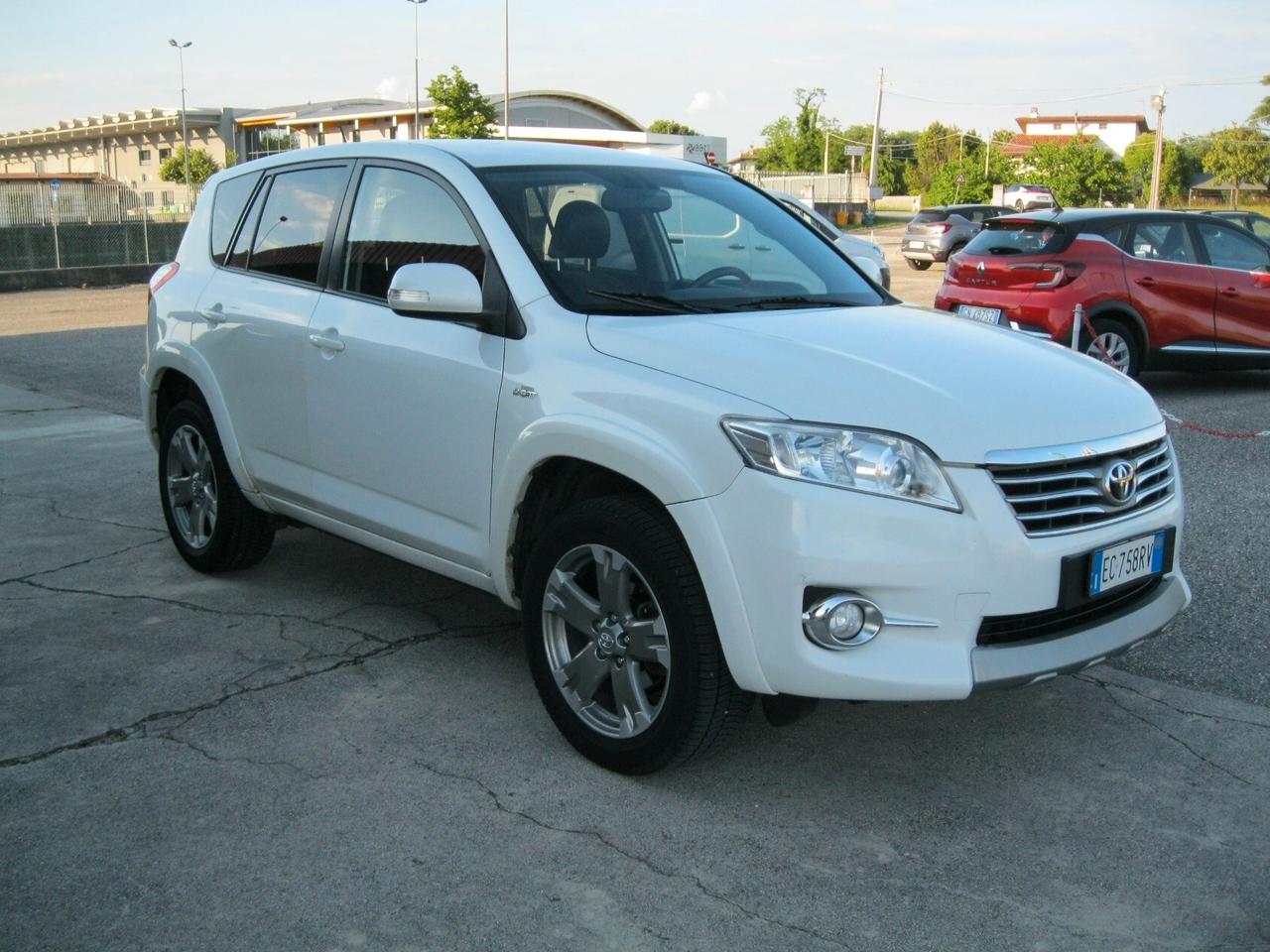 Toyota RAV 4 RAV4 Crossover 2.2 D-Cat A/T 150 CV Executive