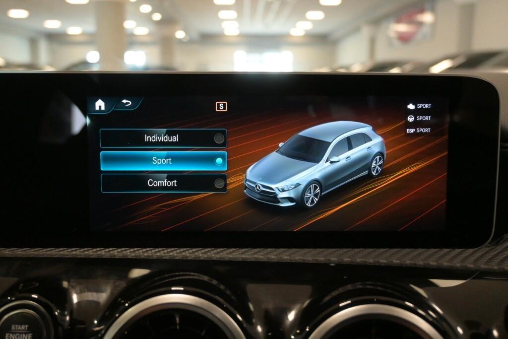 MERCEDES-BENZ A 160D 95CV BUSINESS SOLUTION 6M. ( PELLE - PARK ASSIST - TELECAMERA POST. - NAVI PREMIUM - CRUISE - NEOPATENTATI )