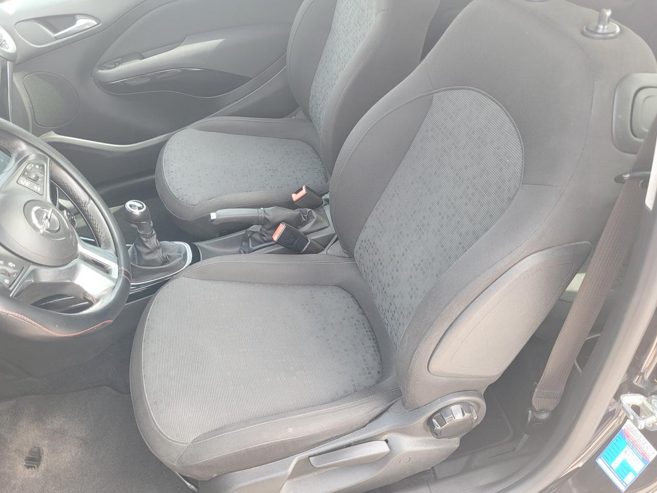 Opel Adam 1.4 87 CV GPL Tech Black Jack