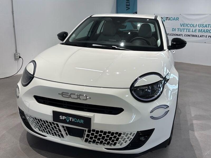 FIAT 600 600 Hybrid 145 CV DCT MHEV Icon