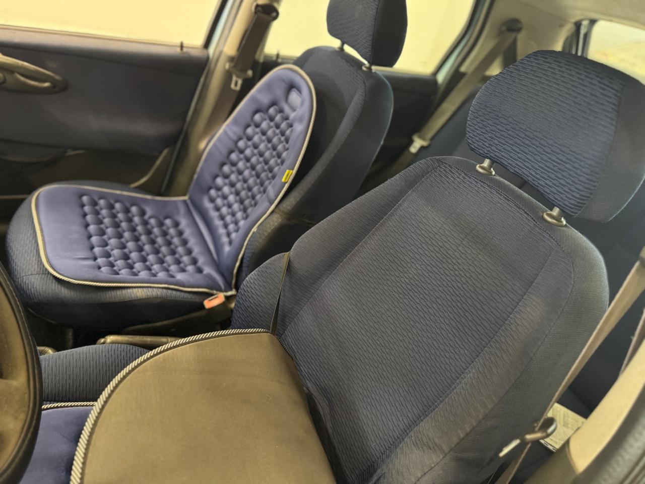 Fiat Punto 1.2i cat 5p Neopatentati