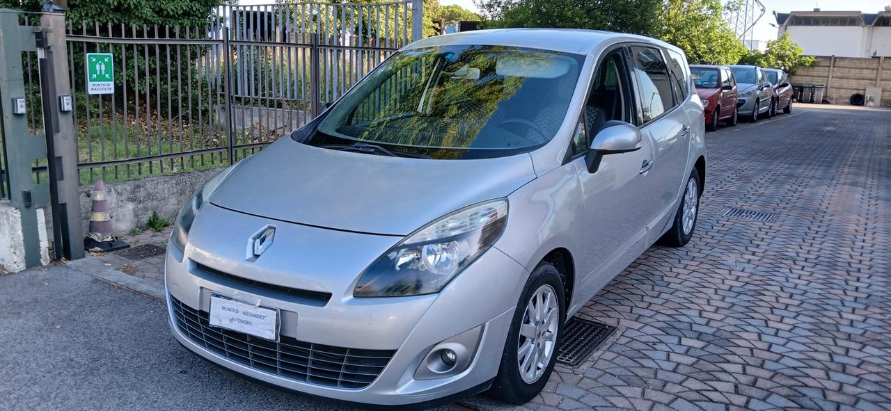 Renault Gran Scenic 7 posti 1.5 dci neopatentati