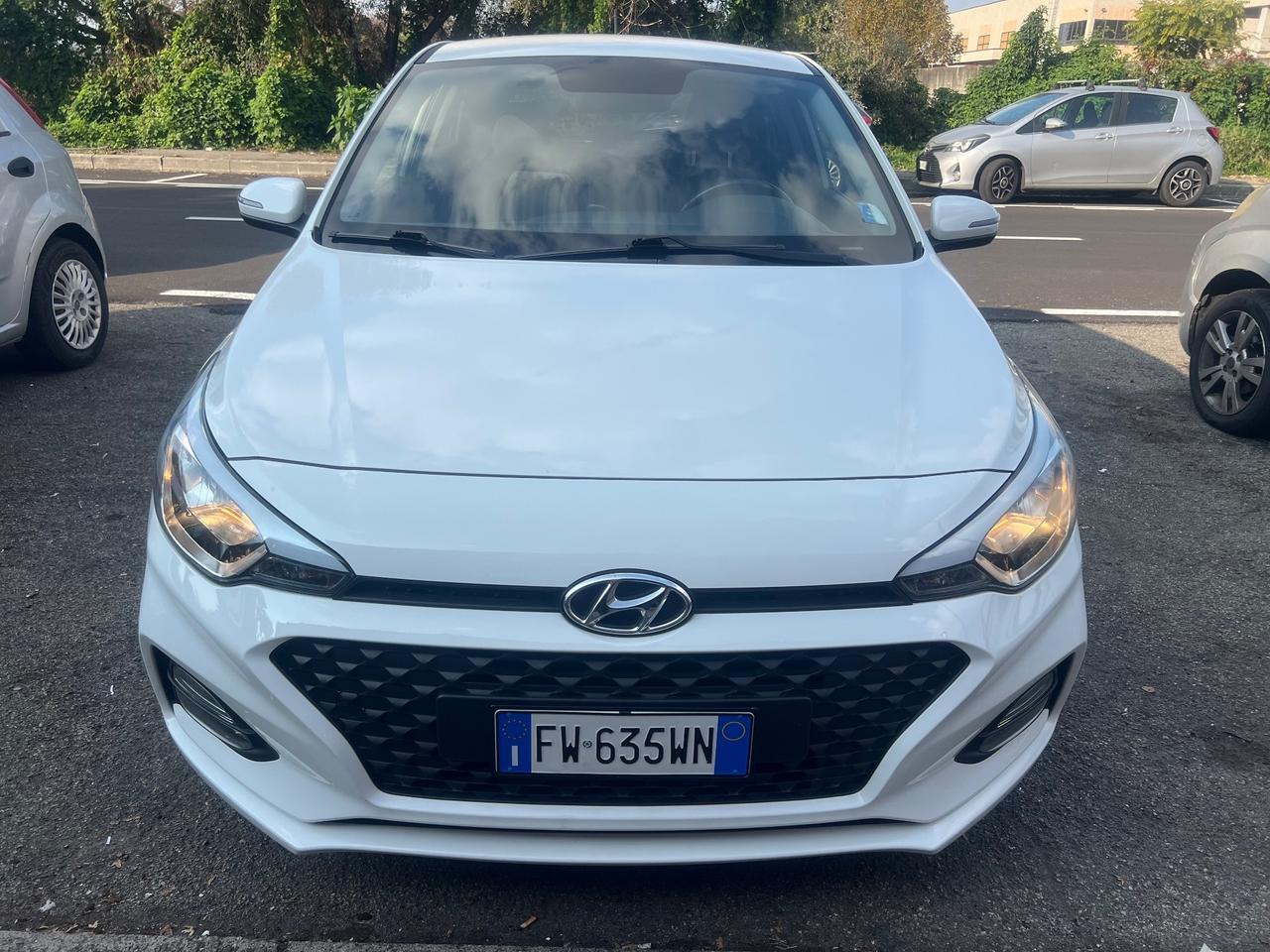 Hyundai i20 1.2 5 porte Econext Connectline gpl