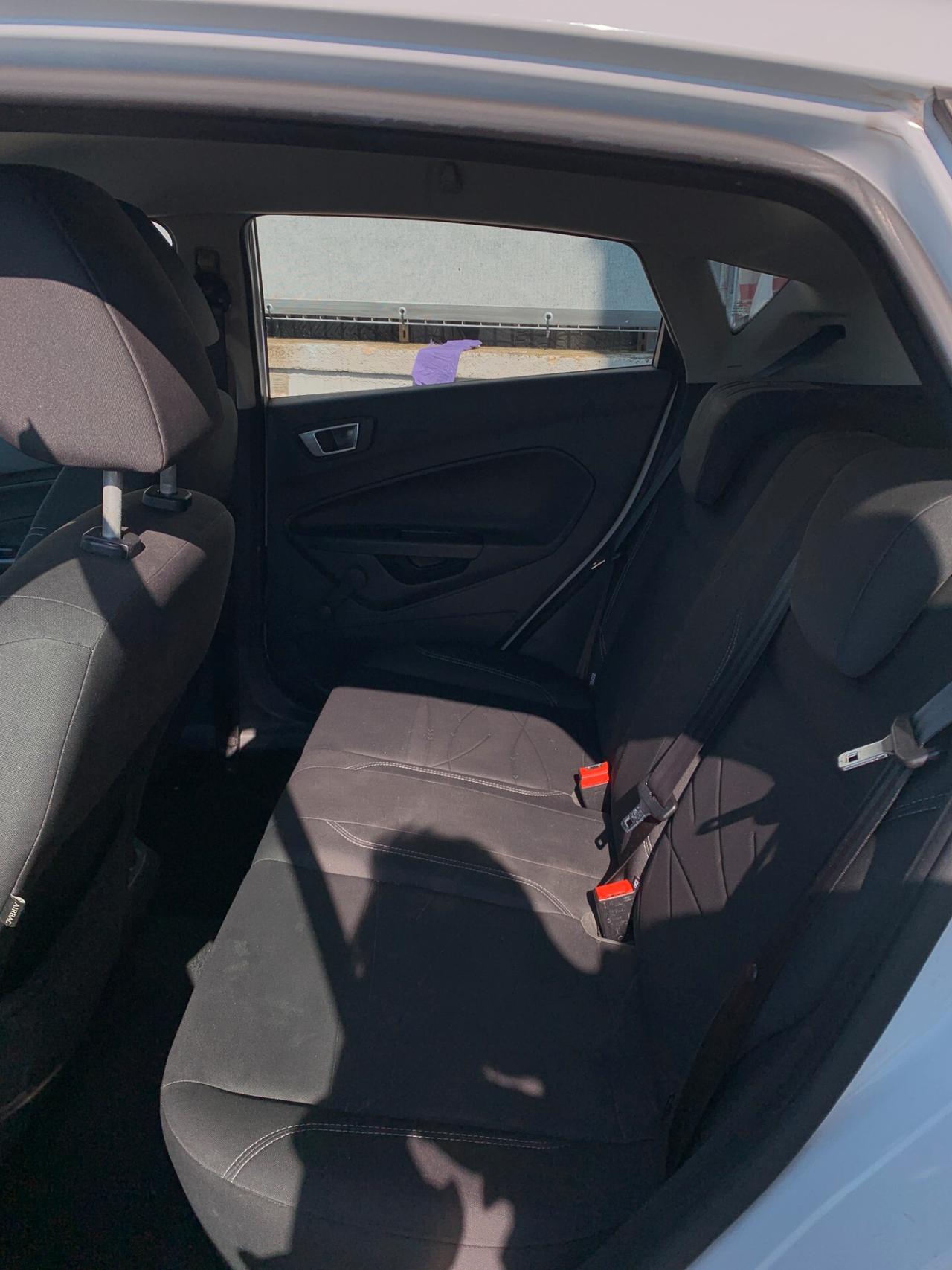 Ford Fiesta 1.5 TDCi 75CV 5P 96.00Km