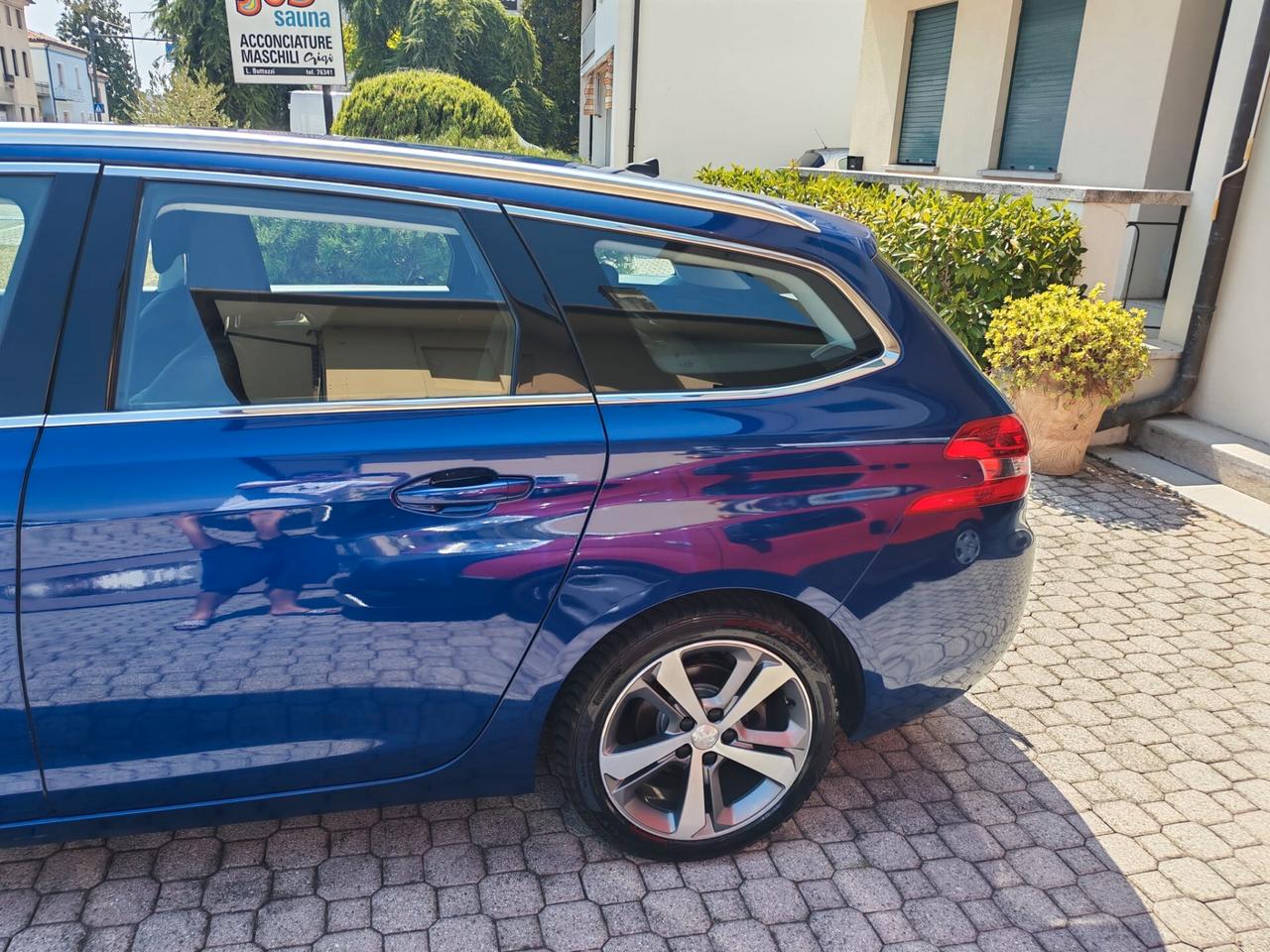 Peugeot 308 BlueHDi 130 S&S SW Allure