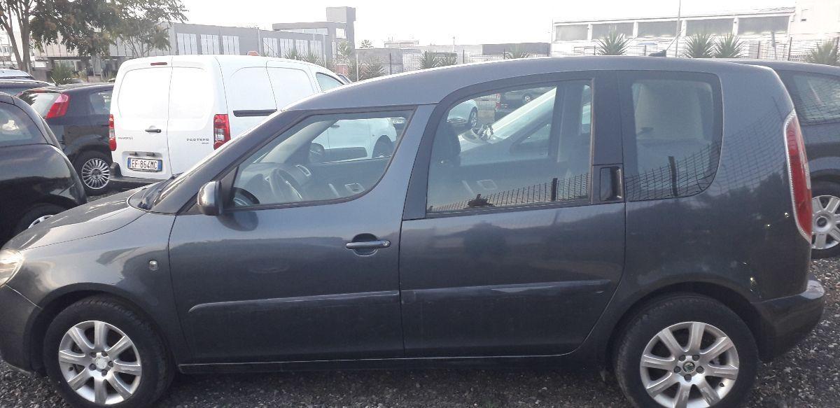 SKODA - Roomster - 16V Scout