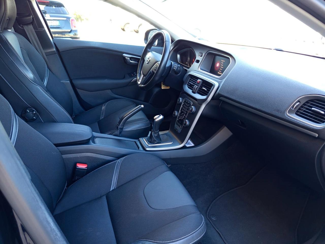 Volvo V40 D2 Business Plus