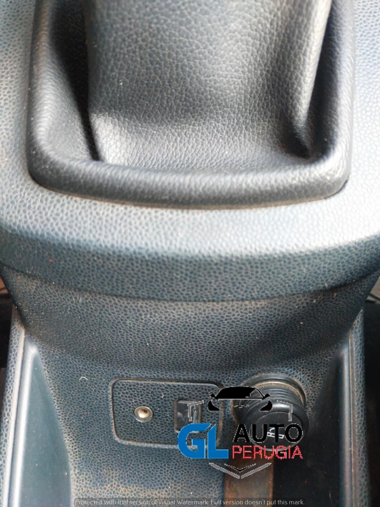 Ford Fiesta 1.4 tdci 5p titanium full opt neopatentati