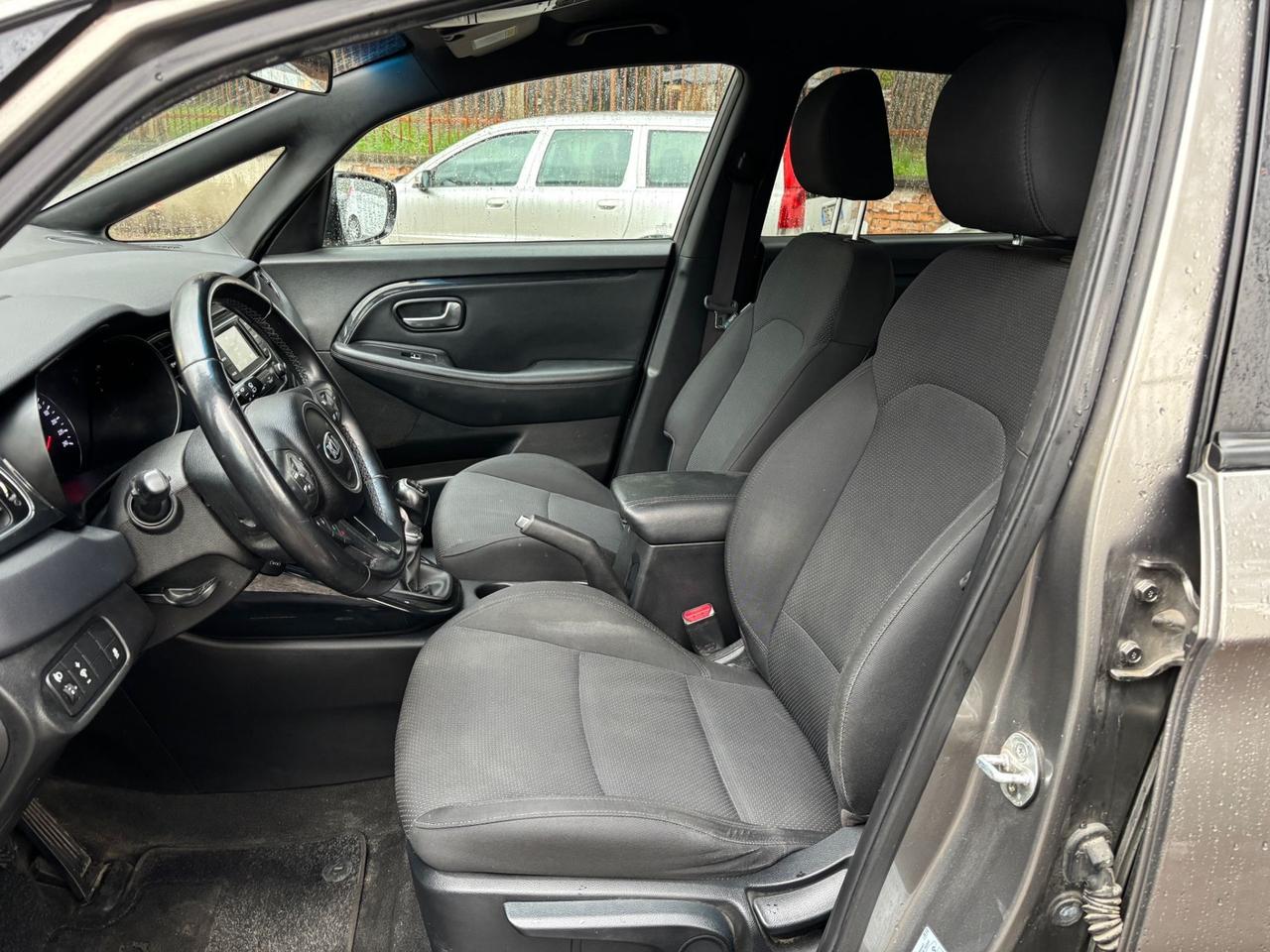 Kia Carens 1.7 CRDi 141 CV Platinum