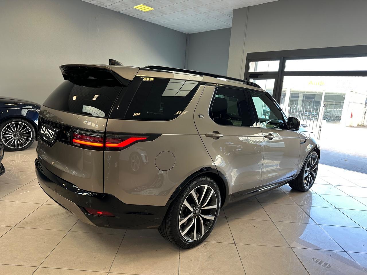 Land Rover Discovery 3.0D I6 249 CV AWD Auto R-Dynamic HSE 7 posti