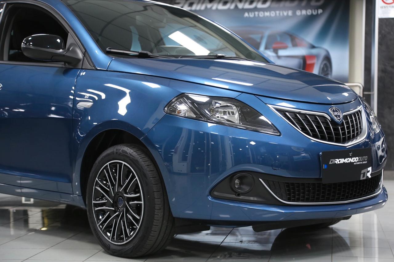 Lancia Ypsilon 1.0 Hybrid Gold_neopatentati