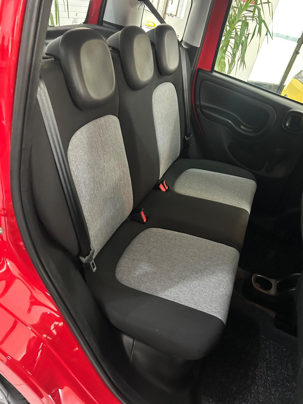 Fiat Panda 1.2 Lounge *sedili riscaldabili*sensori Park*5posti
