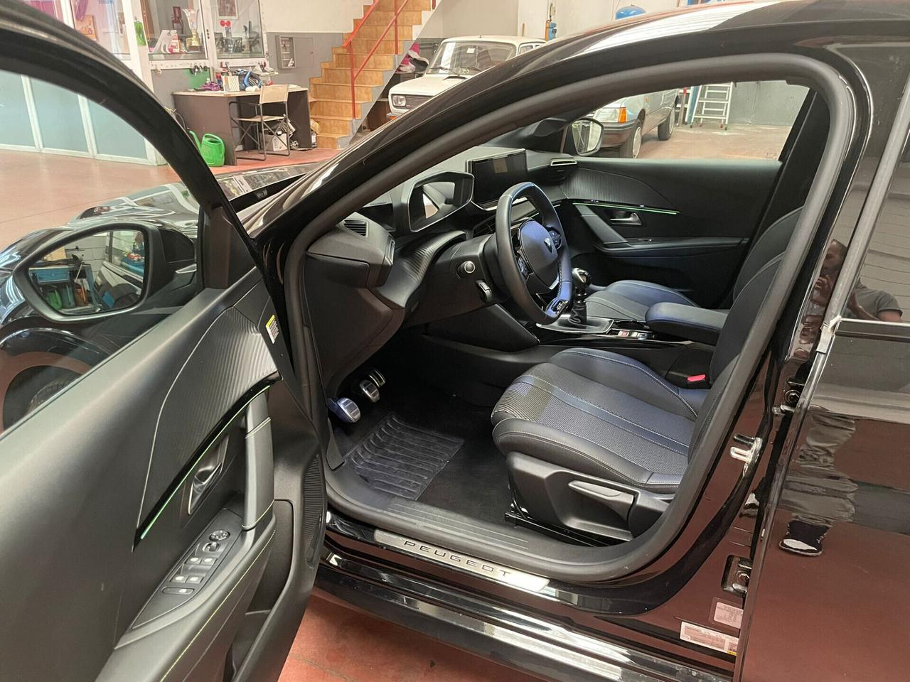 PEUGEOT 208 1.2 100Cv. S&S GT