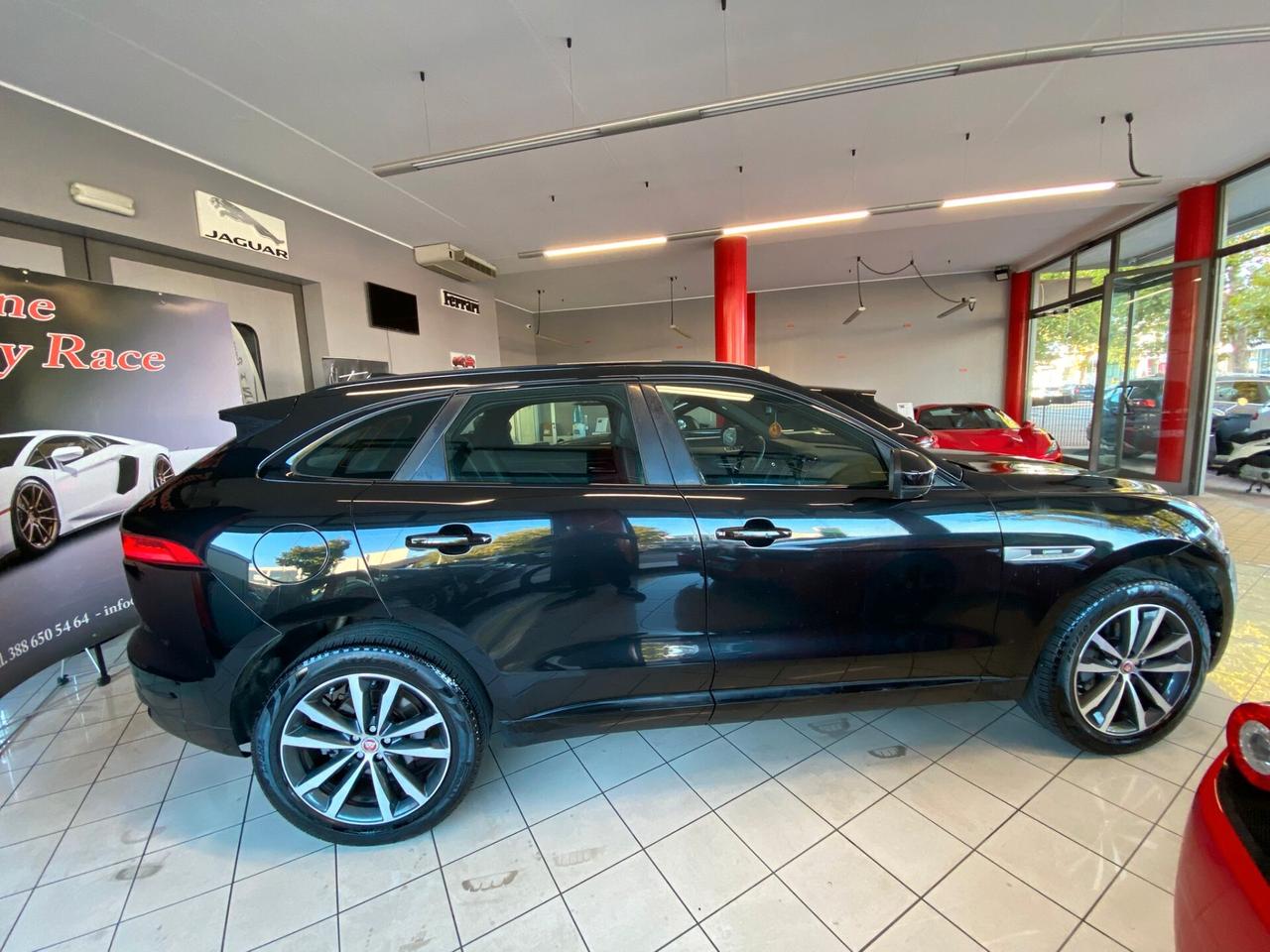 Jaguar F-Pace 2.0 D 180 CV R-Sport