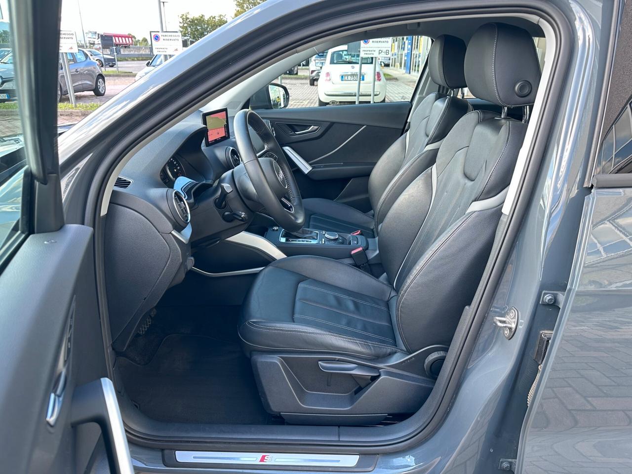 Audi Q2 1.6TDI 116CV S-LINE AUTOMATICA! PELLE! LED