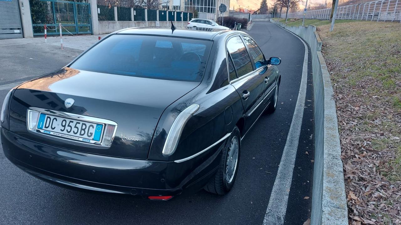 LANCIA THESIS 2.4 JTD EMBLEMA