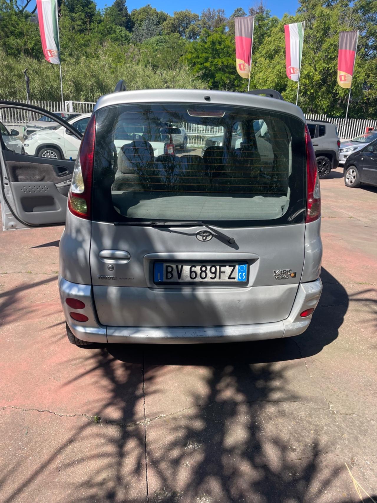 Toyota Yaris Verso 1.3i 16V cat Sol