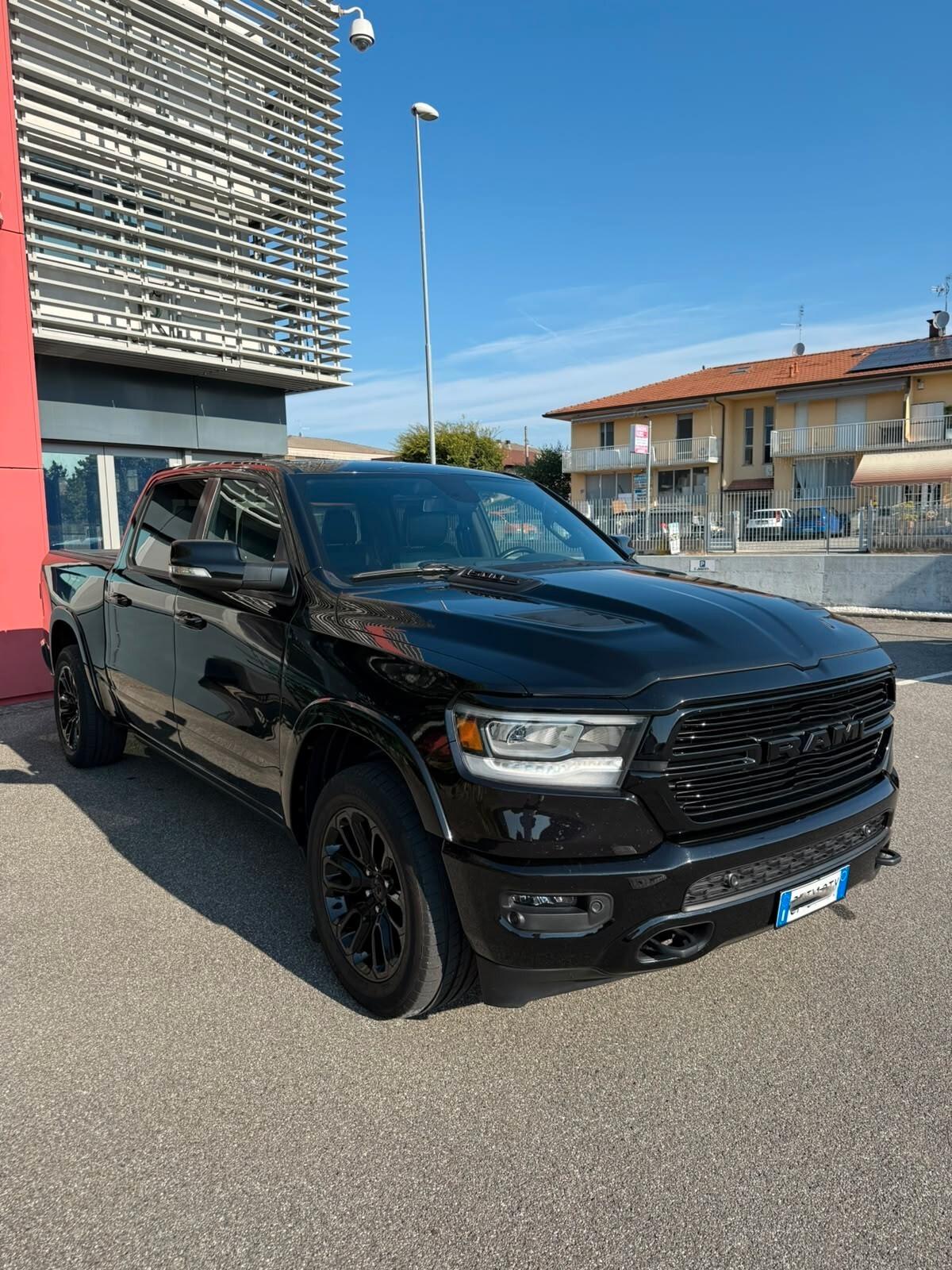 Dodge RAM 1500 5.7 V8 LARAMIE 400cv at8 MY21 GPL