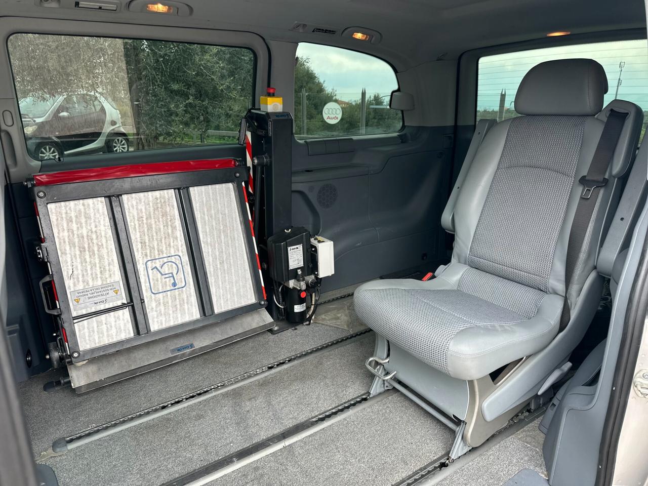 Mercedes-Benz Vito 2.2 115 CDI Trasporto Disabili - Pedana Elettrica