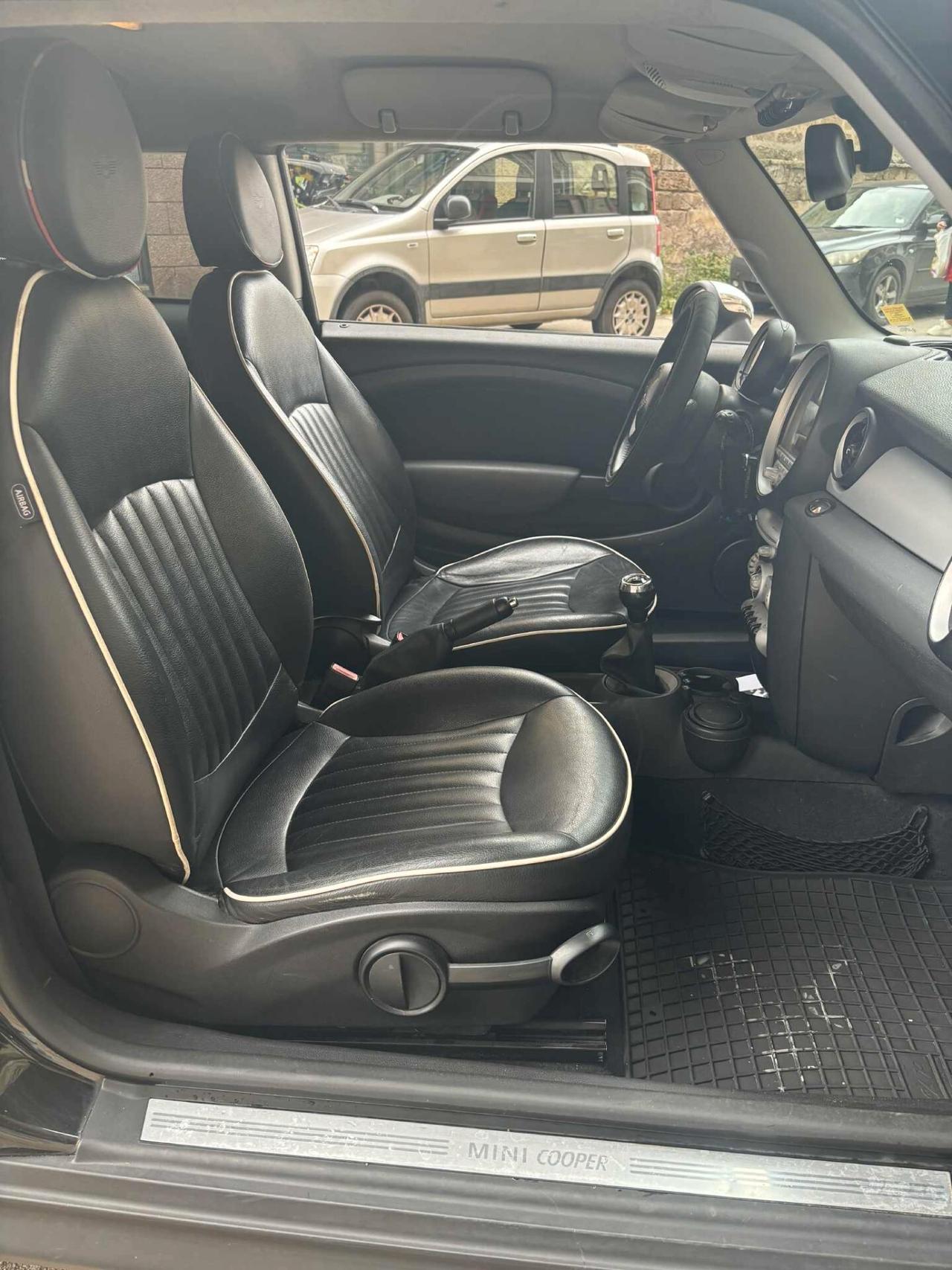 Mini 1.6 16V Cooper D