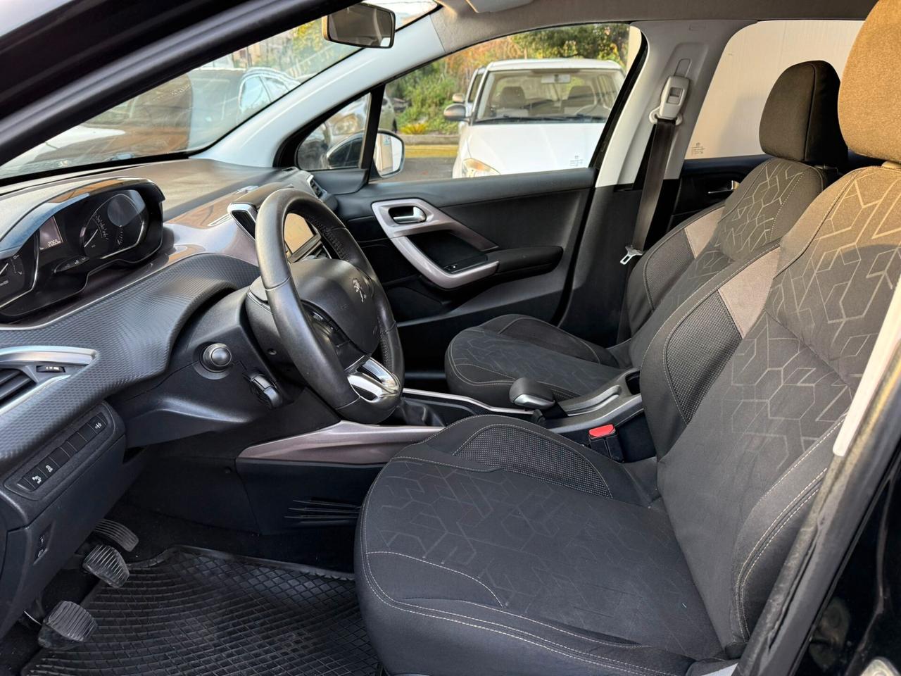 Peugeot 2008 1.2 VTI Benzina 82cv Allure