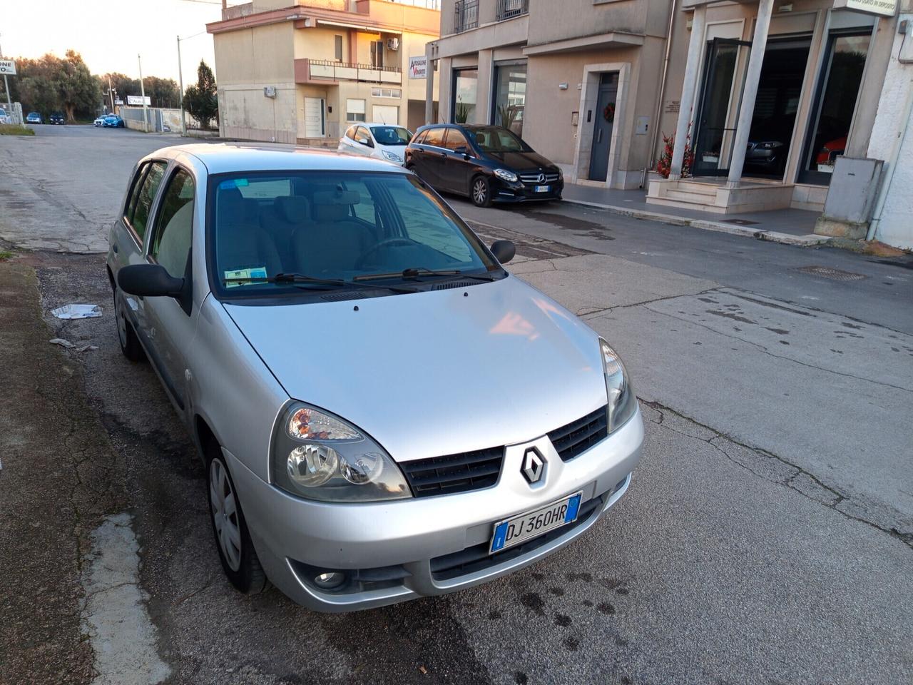 Renault Clio Storia 1.2 5 porte GPL Confort